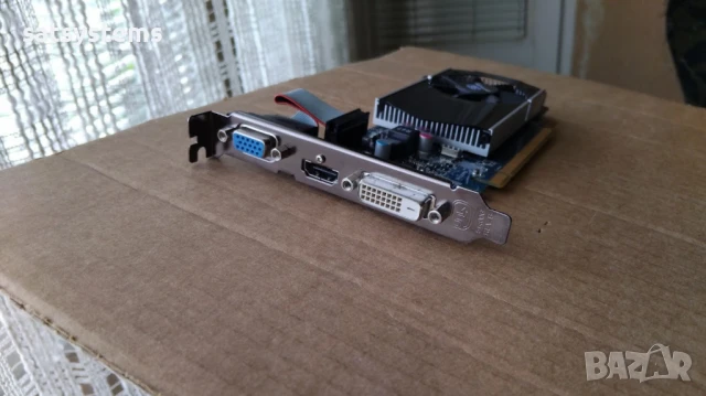 Видео карта AMD Radeon Sapphire HD 6570 HDMI 1024MB GDDR3 128bit PCI-E, снимка 3 - Видеокарти - 50505096