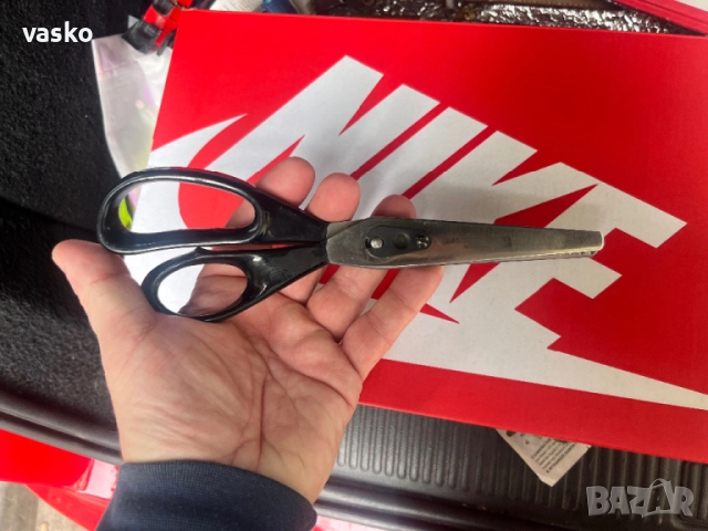 Българска ножица-зиг заг