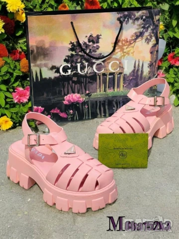 сандали prada , снимка 5 - Сандали - 50997368