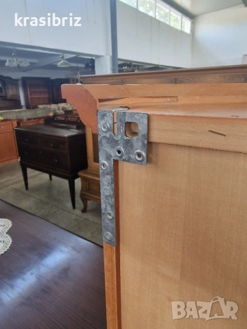 Масивна Витрина за Окачване-внос от Германия!, снимка 5 - Секции и витрини - 51769981