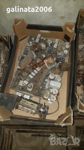 Стара електроника, снимка 13 - Антикварни и старинни предмети - 53273950