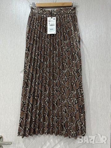 Кожена плисирана пола Zara , снимка 1 - Поли - 44308579