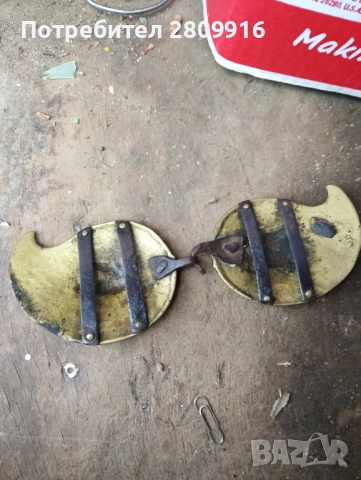 Възрожденска бронзова пафта, снимка 3 - Антикварни и старинни предмети - 52918815