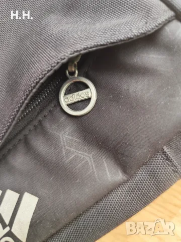 Малка чанта Adidas, снимка 2 - Чанти - 56539489