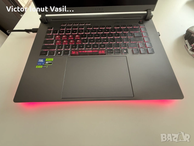 ASUS ROG Strix G16 G615 – като нов, RTX 5060, Ultra 9, 32GB RAM, снимка 5 - Лаптопи за игри - 54321076