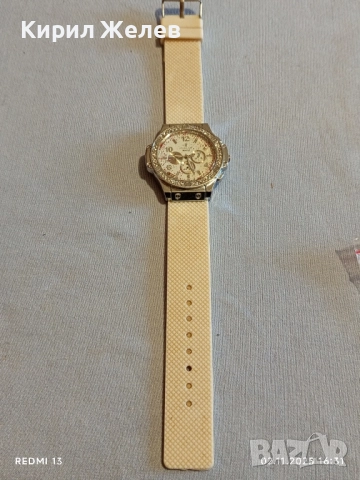 Дамски часовник HUBLOT GENEVE много красив стилен дизайн силиконова каишка 49024, снимка 7 - Дамски - 52264808