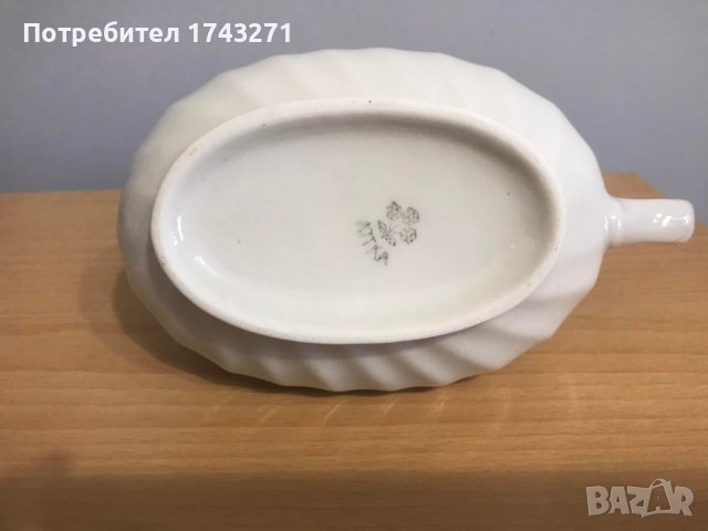 Порцеланова сосиера, снимка 4 - Сервизи - 37162555