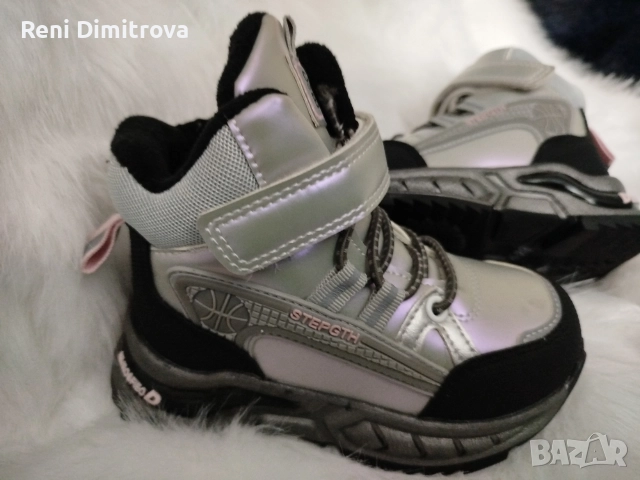 детски ватирани маратонки , снимка 2 - Детски маратонки - 52641645