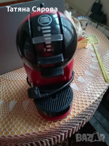 Кафе машина DOLCE GUSTO, снимка 2 - Кафемашини - 52772318