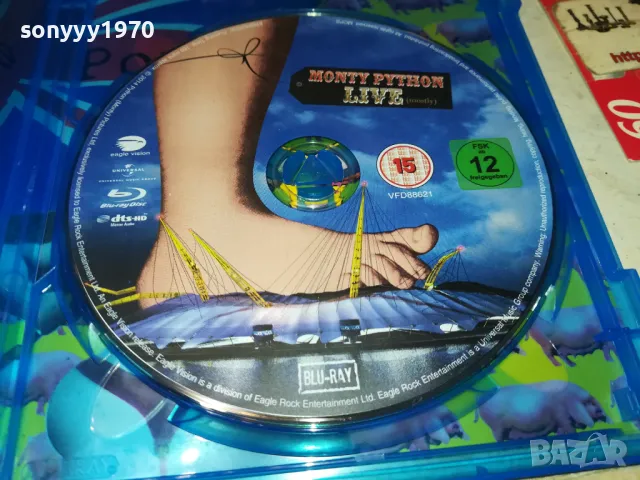 MONTY PYTHON LIVE BLU-RAY DISC 1703251829, снимка 13 - Blu-Ray филми - 49532502