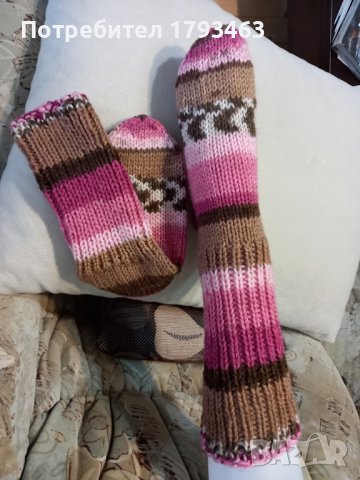 Ръчно плетени чорапи размер 38, снимка 1 - Дамски чорапи - 39391470