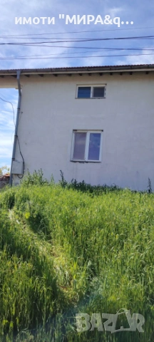 Двуетажна къща, разположена в с. Крепост, обл. Хасково, снимка 2 - Къщи - 54340562