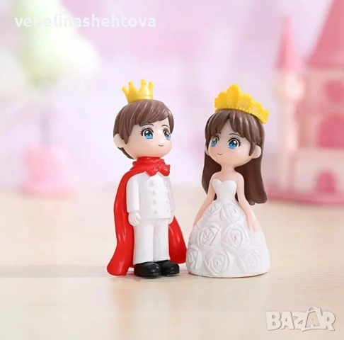 Фигурки принц и принцеса с корона в бяло декорация на торта парти влюбени 