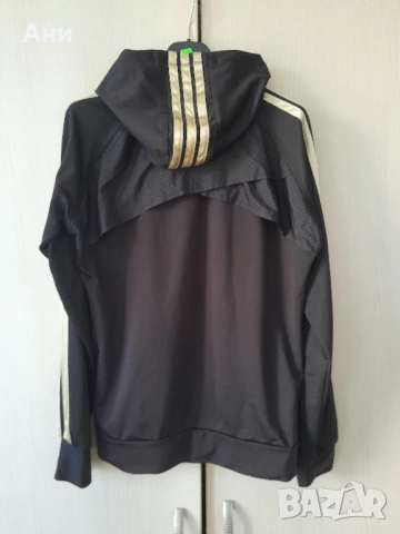 Оригинална горница Адидас+подарък горница Адидас, снимка 2 - Суичъри - 52273818