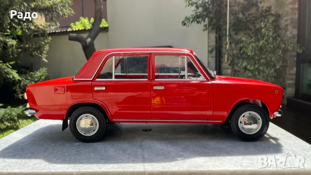 макет на ЖИГУЛИ 1:8 НОВА, снимка 4 - Колекции - 47384534