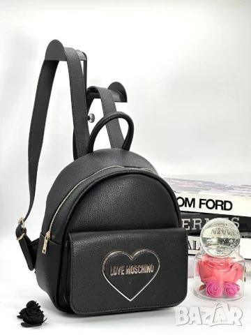 раница love moschino , снимка 13 - Раници - 50644619