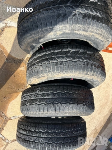 Гуми 245/70-16, снимка 2 - Гуми и джанти - 54196711