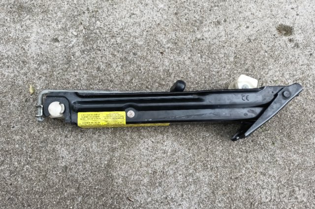 Крик за Mercedes-Benz M-Class W164, снимка 5 - Аксесоари и консумативи - 40601004