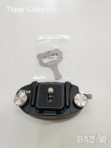 Nitze N58A Camera Backpack Clip – алуминиев щипка за фотоапарат с Arca-Swiss плочка, снимка 2 - Чанти, стативи, аксесоари - 56225074