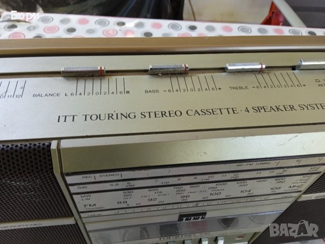 ITT 220 Радиокасетофон, снимка 8 - Радиокасетофони, транзистори - 38089675