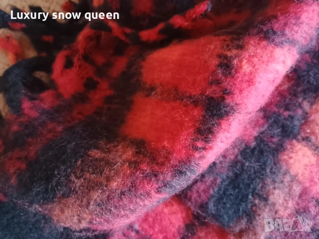 вълнен шал нови 2метра , снимка 3 - Шалове - 50560136