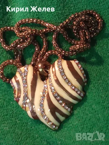 ЗЛАТИСТО със СЪРЦЕВИДЕН ЕМАЙЛИРАН МЕДАЛЬОН ВИНТИДЖ КОЛИЕ с БЛЕСТЯЩИ КРИСТАЛИ 47371, снимка 11 - Колиета, медальони, синджири - 47336429