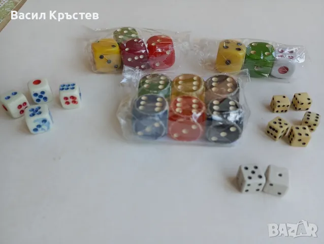 Стари зарове - ГДР, Стари зарчета бакелит, каталин, кехлибар, Кокалени зарчета за табла, барбут НОВИ, снимка 1