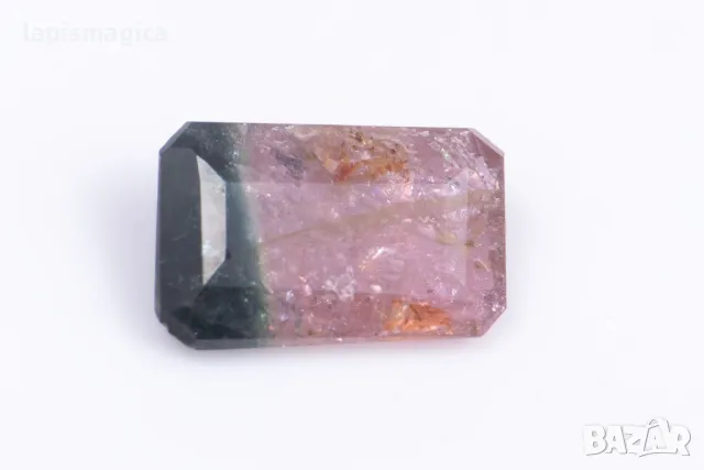 Двуцветен динен турмалин 0.59ct октагон шлифовка