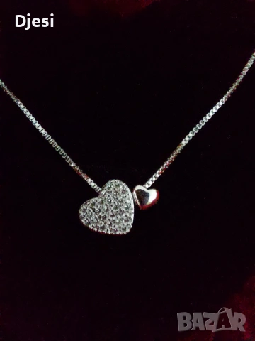 Кутия сърце с декоративни рози и сребърно колие, снимка 3 - Колиета, медальони, синджири - 53226856