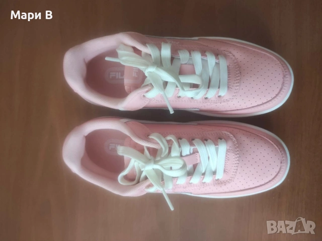 Нови маратонки Fila естествена кожа, снимка 4 - Маратонки - 53905244