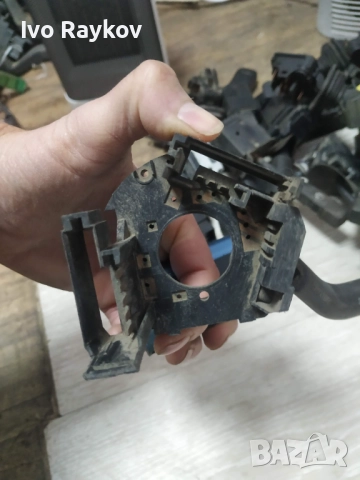  лоста , чистачките 1H6953503AC , Volkswagen Golf III , снимка 5 - Части - 52887585