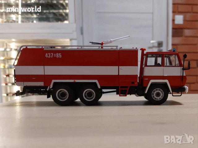 Jelcz 006/2 GCBA 11/45 II пожарна - мащаб 1:43 на DeAgostini моделът е нов в блистер, снимка 5 - Колекции - 44476316
