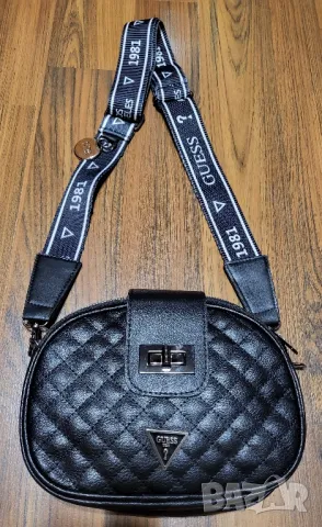 Чанта за през рамо GUESS , снимка 1