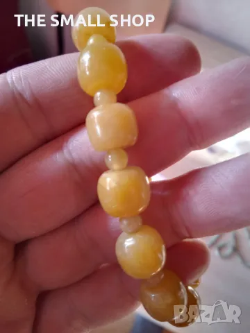 Гривна от златист нефрит със сертификат, снимка 4 - Гривни - 48140842