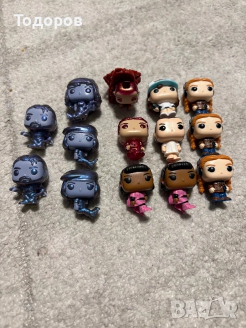 Продавам или заменям фигурки Kinder Joy Stranger Things