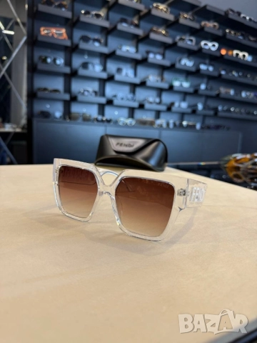 очила с черен обикновен калъф и Ув защита fendi, снимка 5 - Слънчеви и диоптрични очила - 52150599