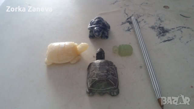 Четири костенурки от полускъпоценни камъни, снимка 2 - Декорация за дома - 38052376