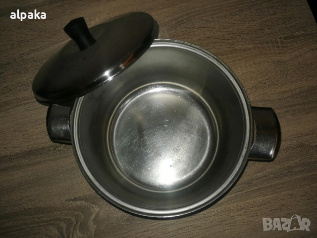 Продавам руска 3-литрова тенджера алпака, 22/12см, снимка 2 - Съдове за готвене - 52484507