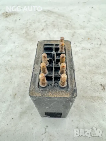 Реле бензинова помпа за Mercedes-Benz 124 (1985 - 1993), № A 001 545 90 05, 0015459005, снимка 2 - Части - 47920488
