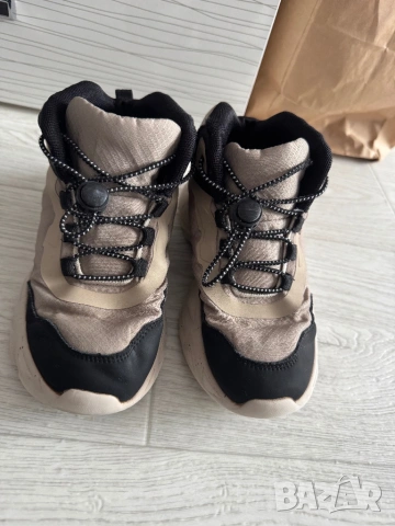 Детско яке,обувки +подаръчи, снимка 5 - Детски якета и елеци - 53121270