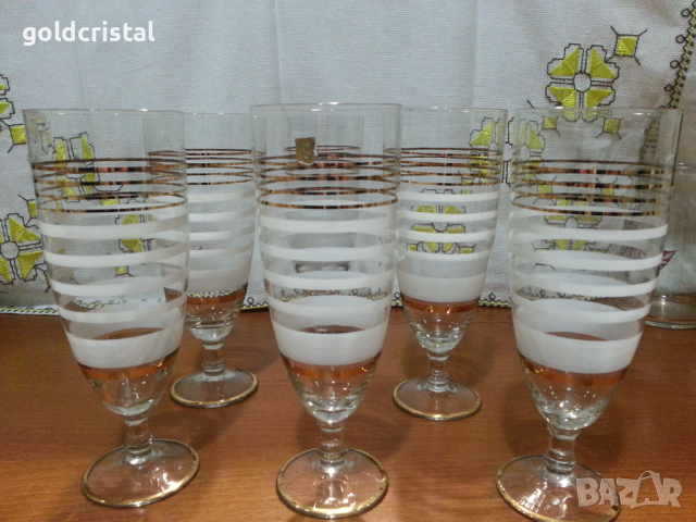 Ретро стъклени чаши , снимка 1 - Антикварни и старинни предмети - 44701089
