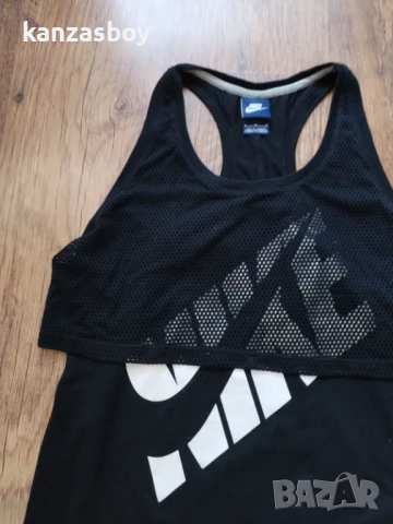 Nike - страхотен дамски потник M, снимка 3 - Потници - 50926036