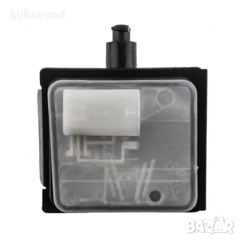 Моторче за заключване на резервоар за Mercedes CLA-Class C118, снимка 4 - Части - 54054484