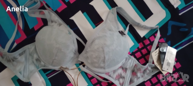 Нов Луксозен Повдигащ Дамски Сутиен  Push - UP  85 Б