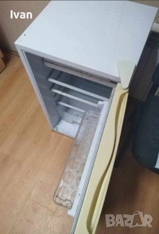 Хладилник Elite, снимка 4 - Хладилници - 53035210