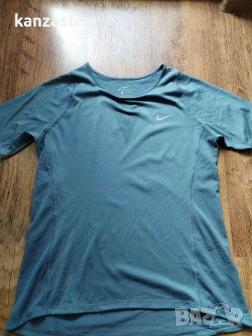 Nike Zonal Cooling - страхотна дамска тениска КАТО НОВА L, снимка 6 - Тениски - 50449453