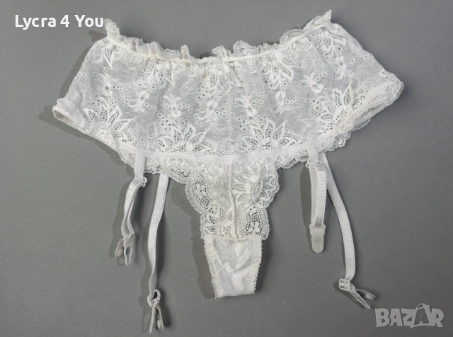 Нови бели дантелени полупрашки с вградени жартиери