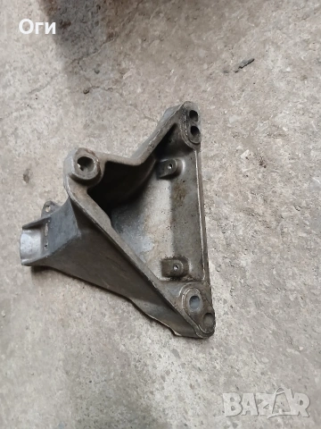 Конзола / лапа двигател за Ауди А4 и А6 , Пасат В5 4B0 199 308 L / 8D0199308L, снимка 3 - Части - 54242612