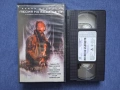 Видеокасета VHS Месия на Бъдещето Кевин Костнър, снимка 2