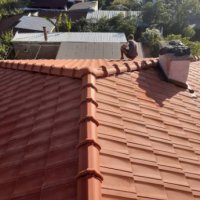 Ремонт на покриви и тенекиджийски услуги, снимка 2 - Ремонти на покриви - 33780965